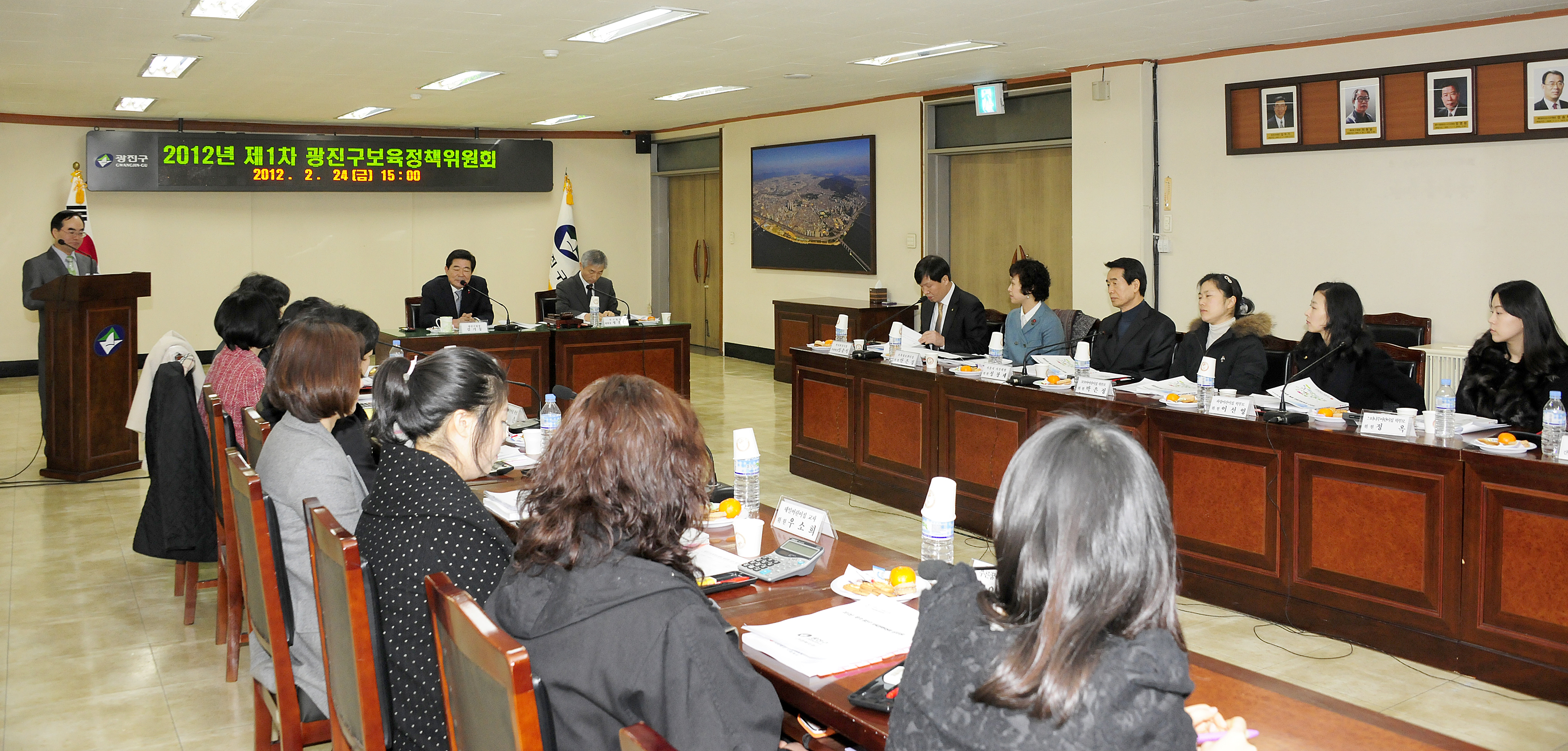 20120224-보육정책위원회 회의 50338.JPG