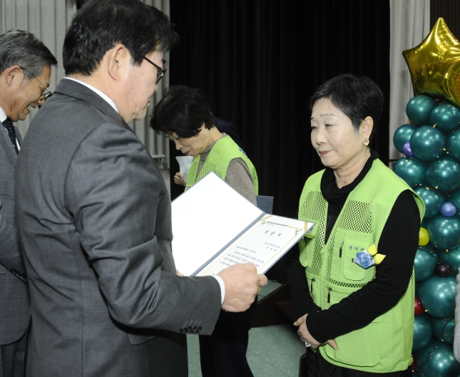 20151216-2015 자원봉사자의 날 기념 행사 개최 2차 130607.JPG