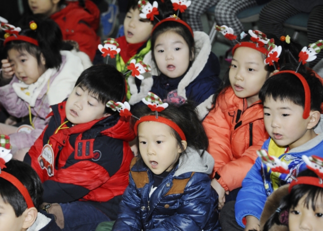 20151222-민간어린이집연합회 사랑나눔 저금통 모으기 행사 131361.JPG