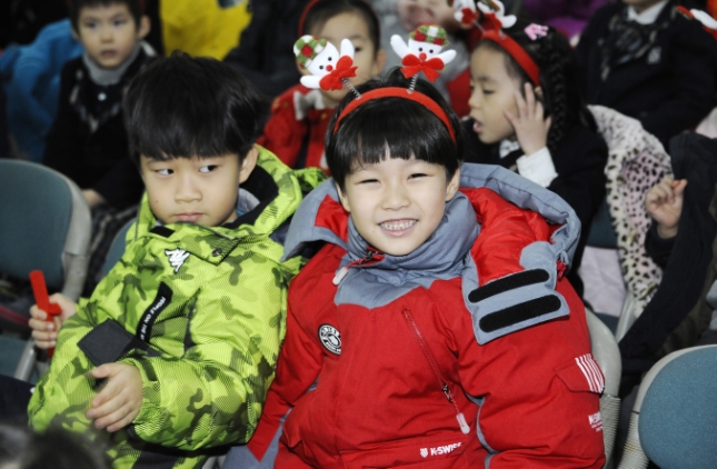 20151222-민간어린이집연합회 사랑나눔 저금통 모으기 행사 131363.JPG