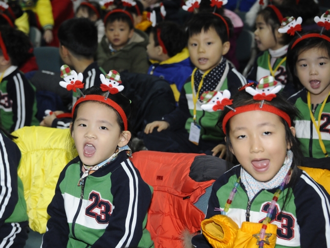 20151222-민간어린이집연합회 사랑나눔 저금통 모으기 행사 131367.JPG