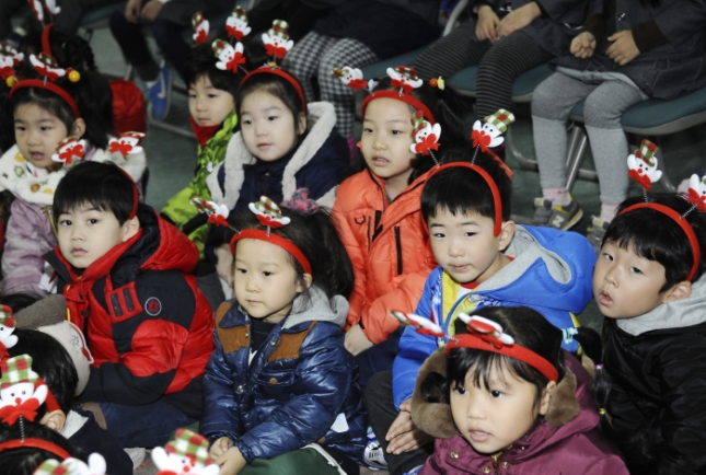 20151222-민간어린이집연합회 사랑나눔 저금통 모으기 행사 131372.JPG