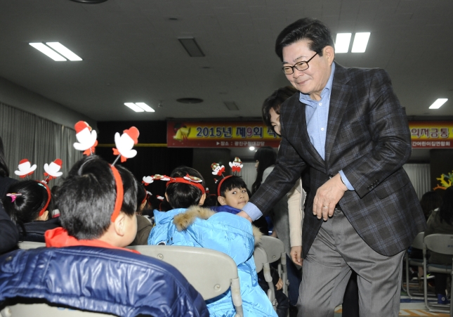 20151222-민간어린이집연합회 사랑나눔 저금통 모으기 행사 131393.JPG