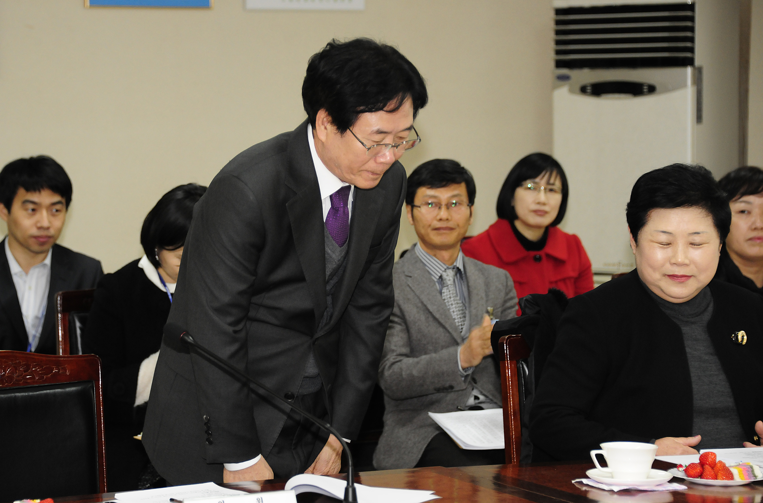 20120217-생활보장 위원회 50092.JPG