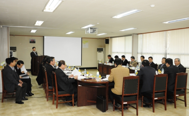 20120312-정책자문위원회 상반기 정기회의 50853.JPG