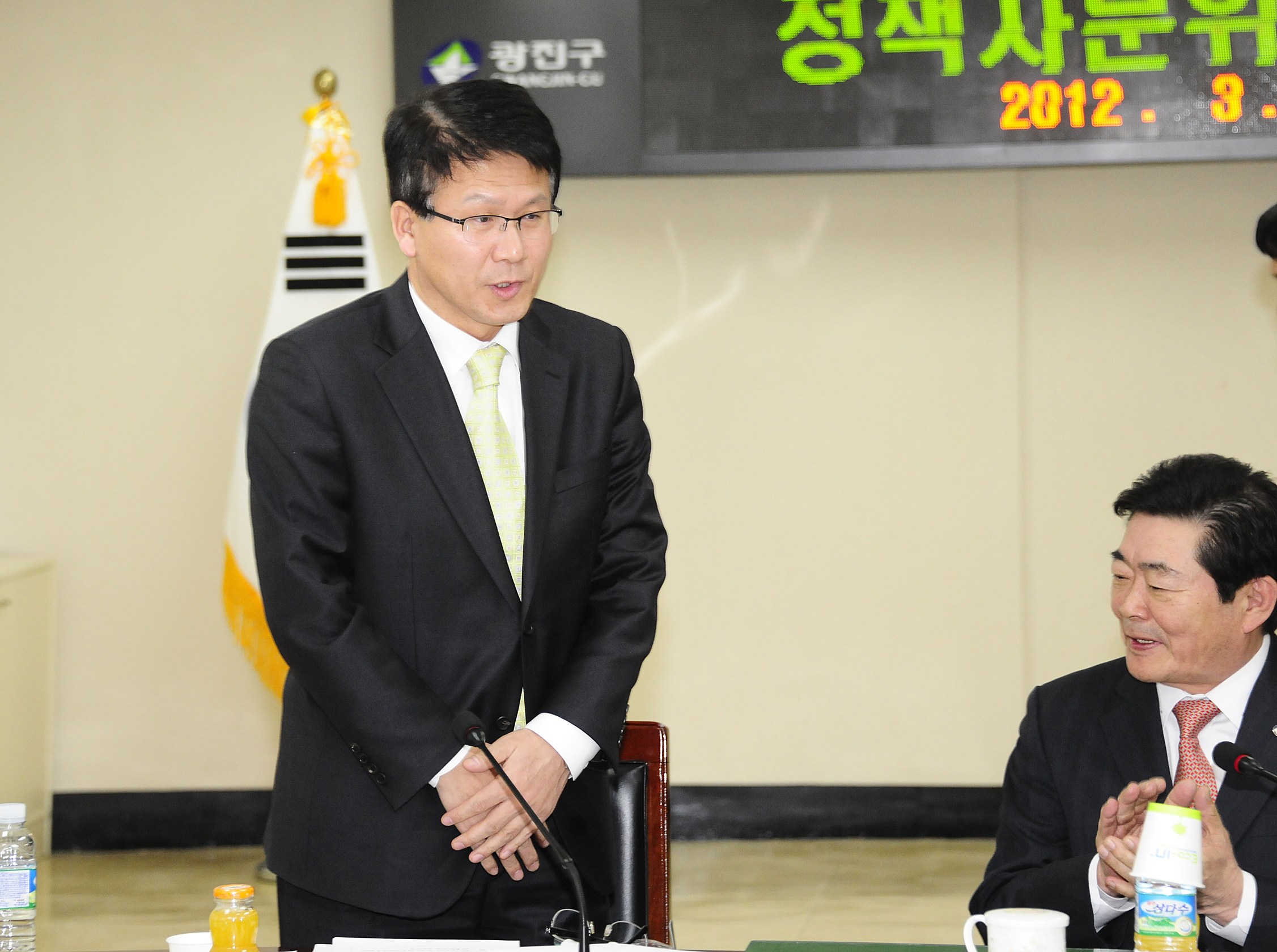 20120312-정책자문위원회 상반기 정기회의 50837.JPG