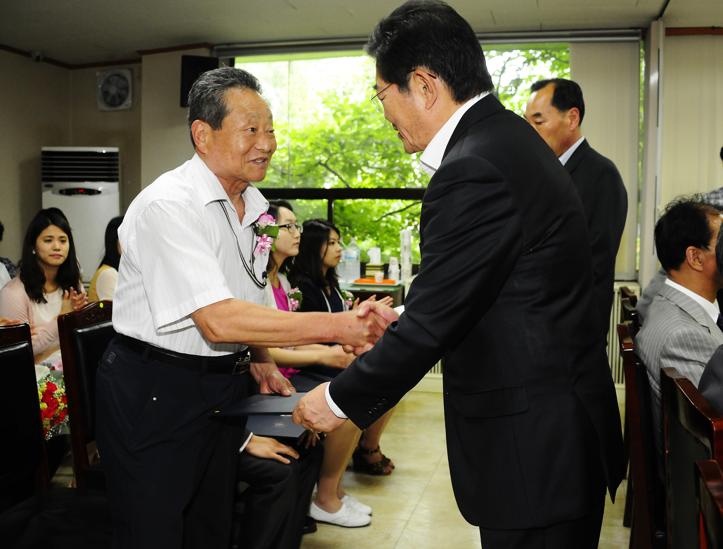 20120629-6월 정기구민표창 57280.JPG