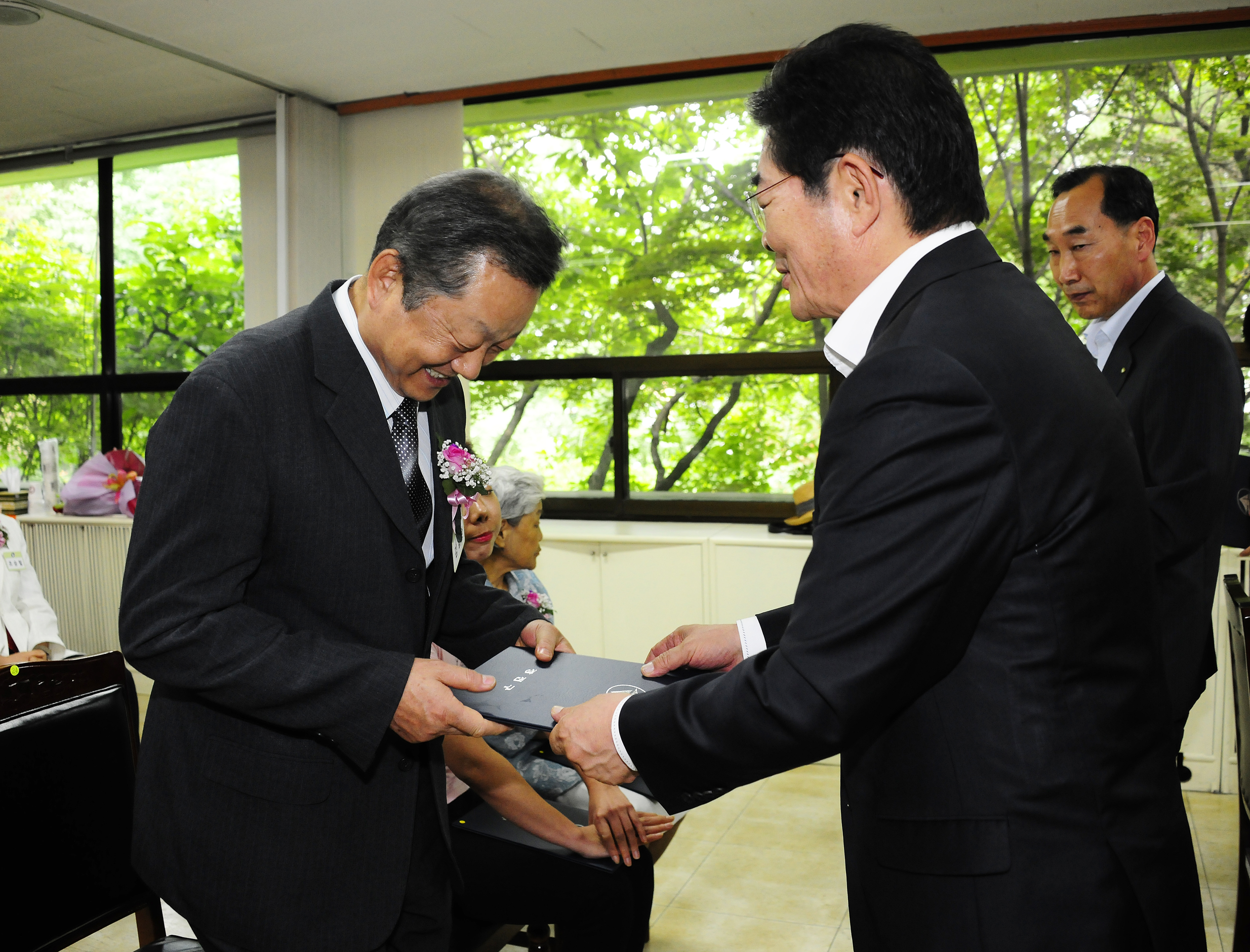 20120629-6월 정기구민표창 57232.JPG