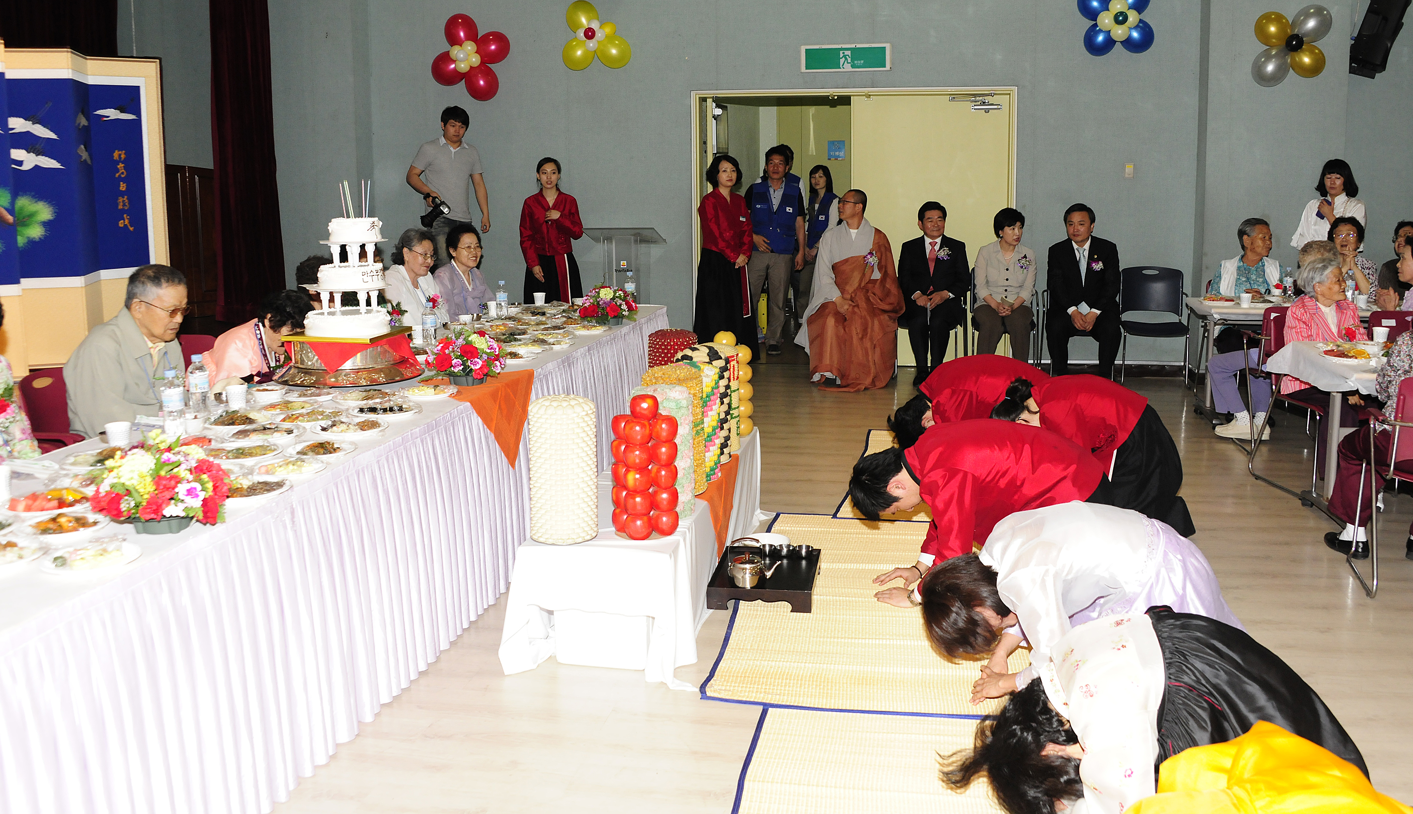 20120508-제8회 만수무강 칠 팔순잔치 53730.JPG