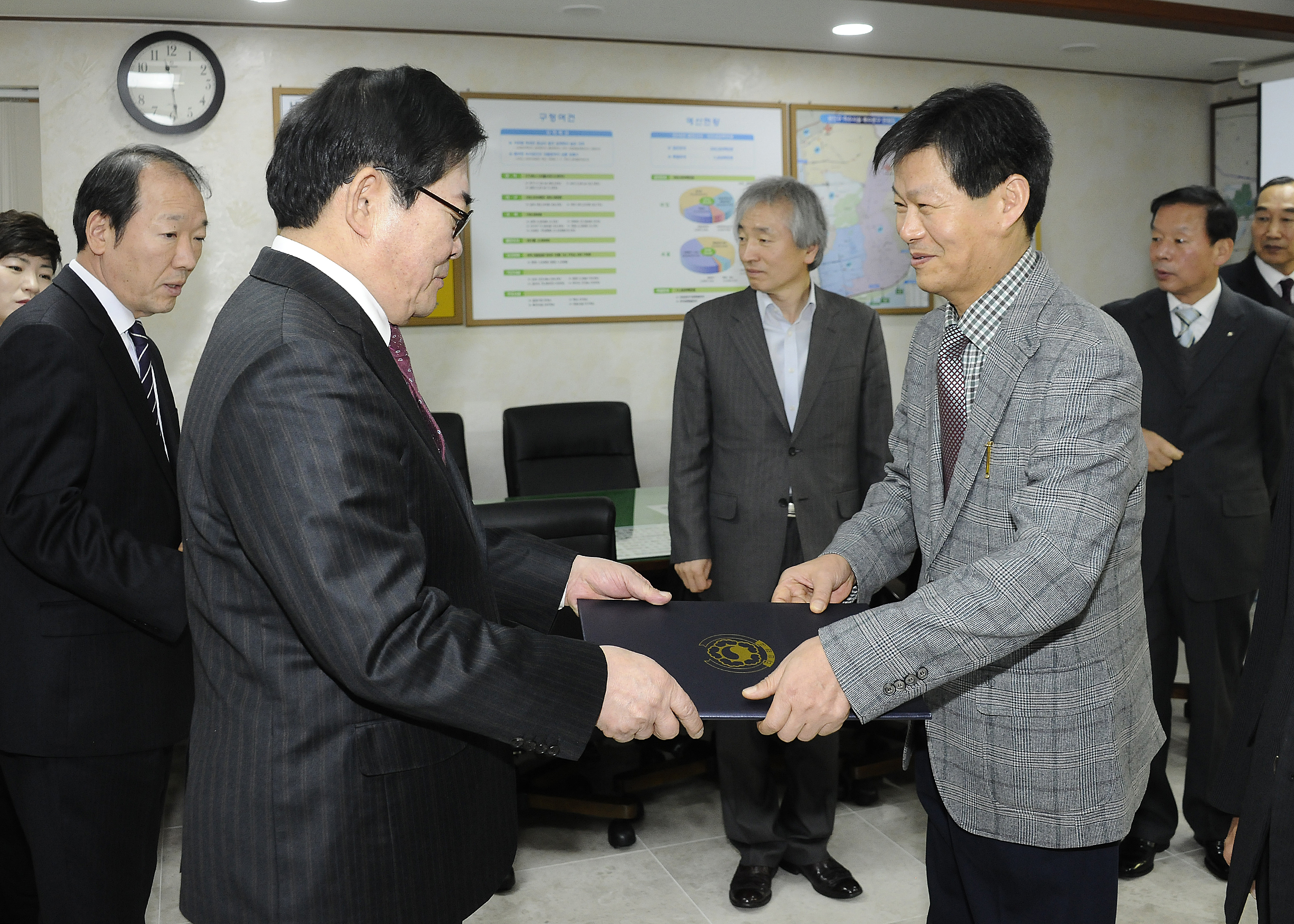 20141229-2014년 하반기 퇴직공무원 정부포상전수 111297.JPG