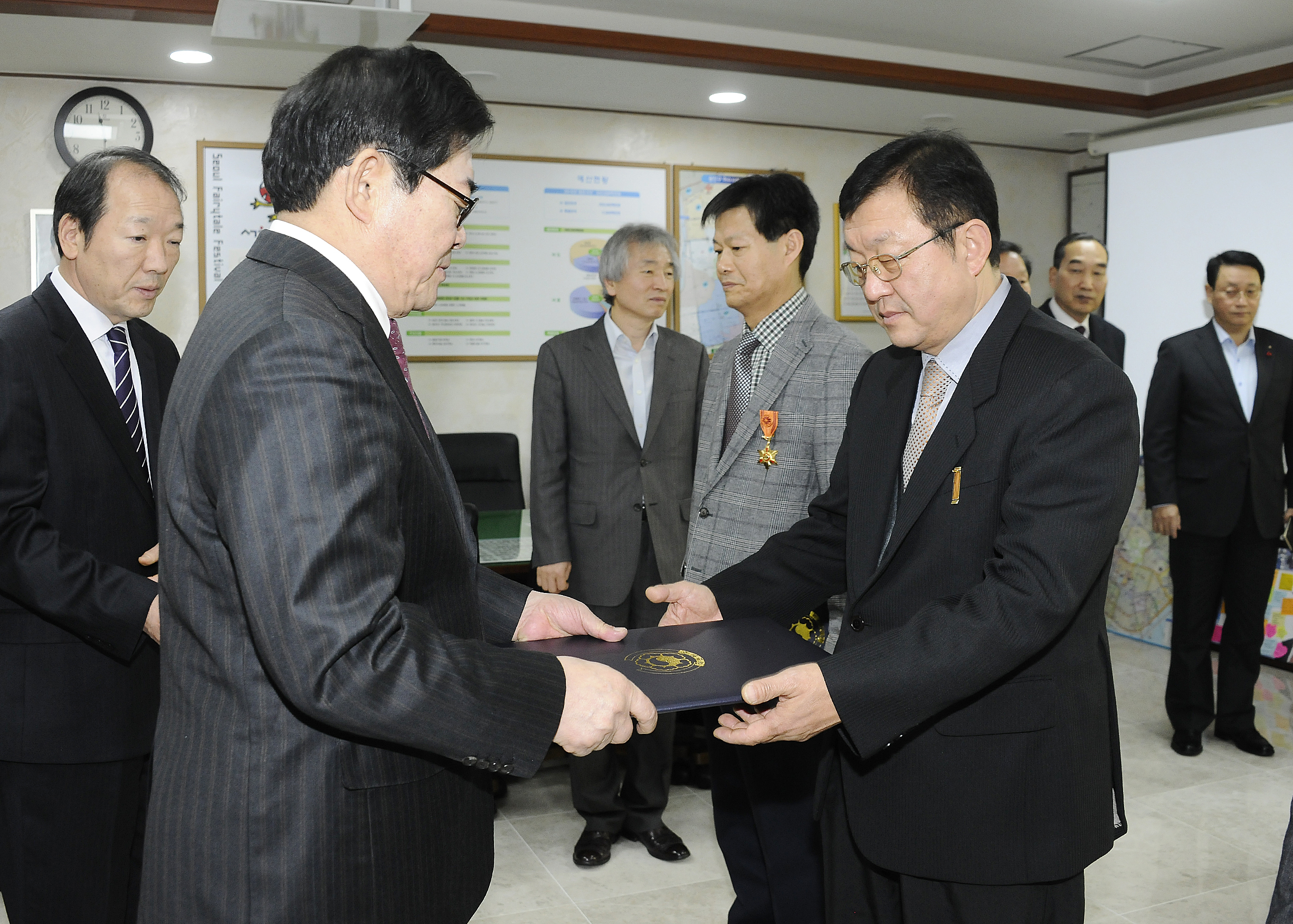 20141229-2014년 하반기 퇴직공무원 정부포상전수 111301.JPG