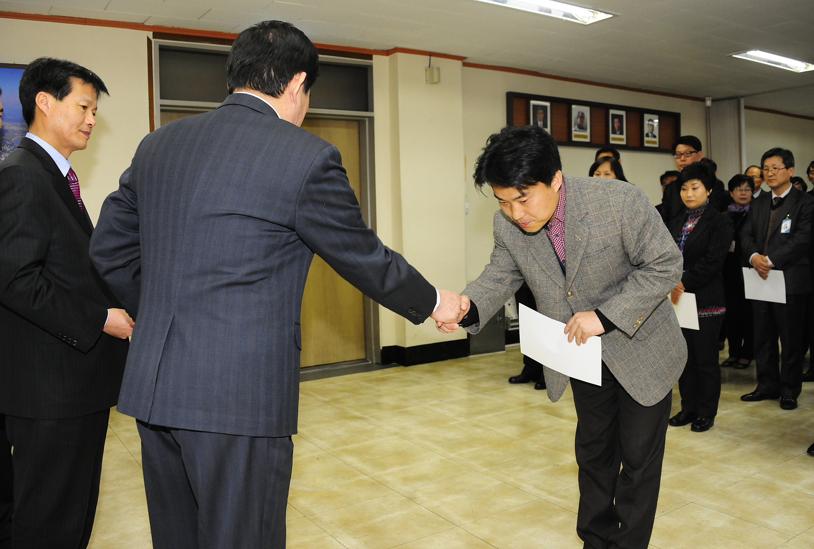20120312-6급이하공무원 전입 및 승진 전보 발령 50793.JPG