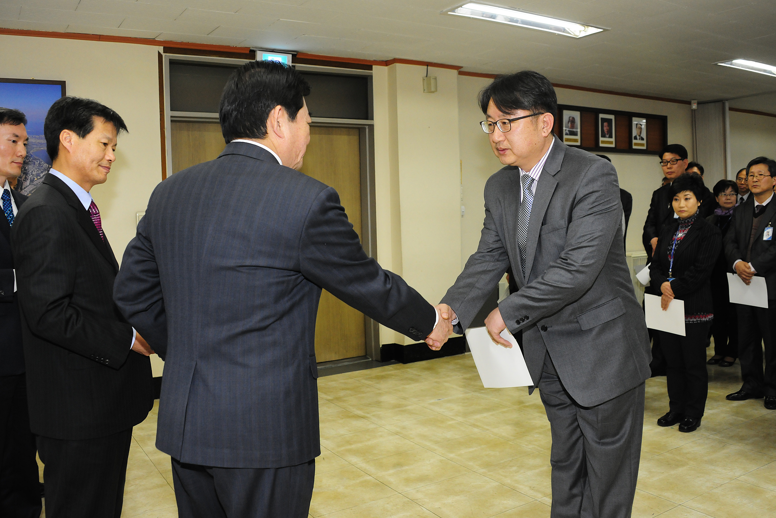 20120312-6급이하공무원 전입 및 승진 전보 발령 50796.JPG