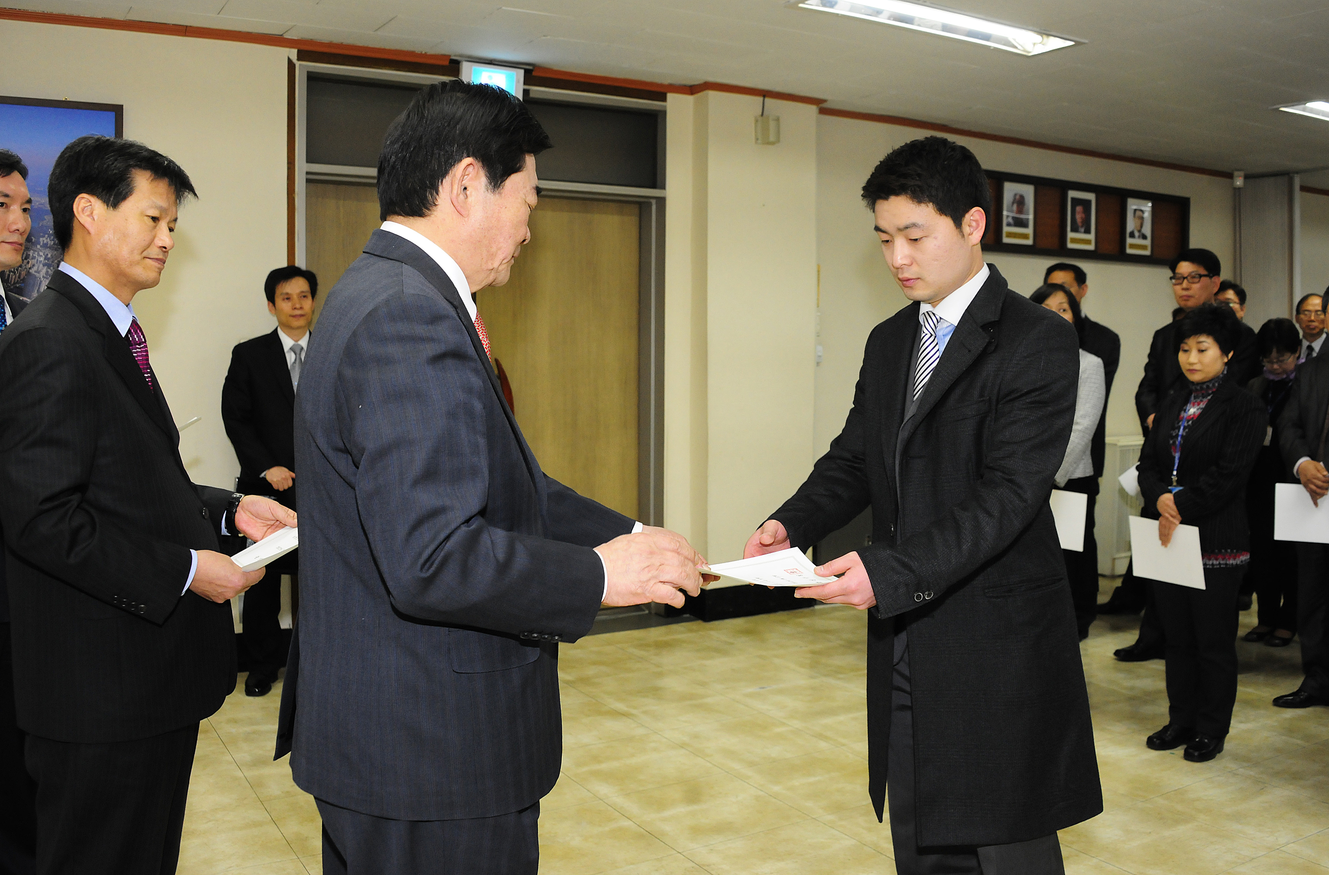 20120312-6급이하공무원 전입 및 승진 전보 발령 50822.JPG