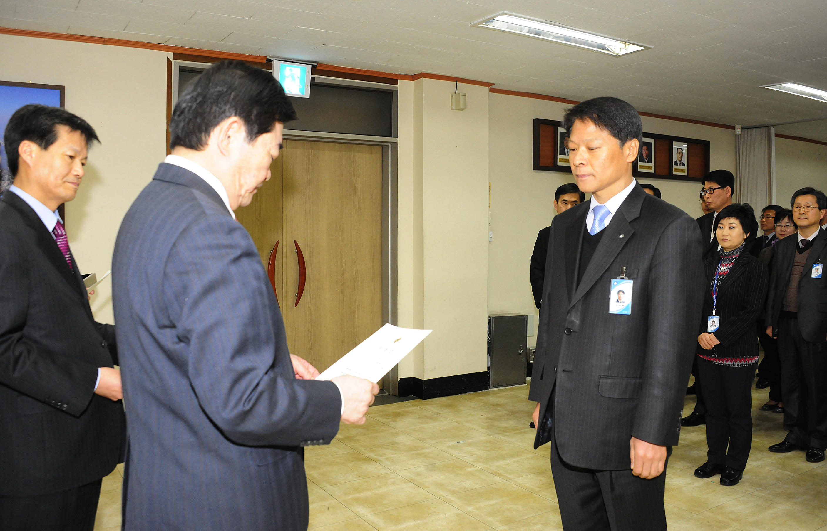 20120312-6급이하공무원 전입 및 승진 전보 발령 50690.JPG