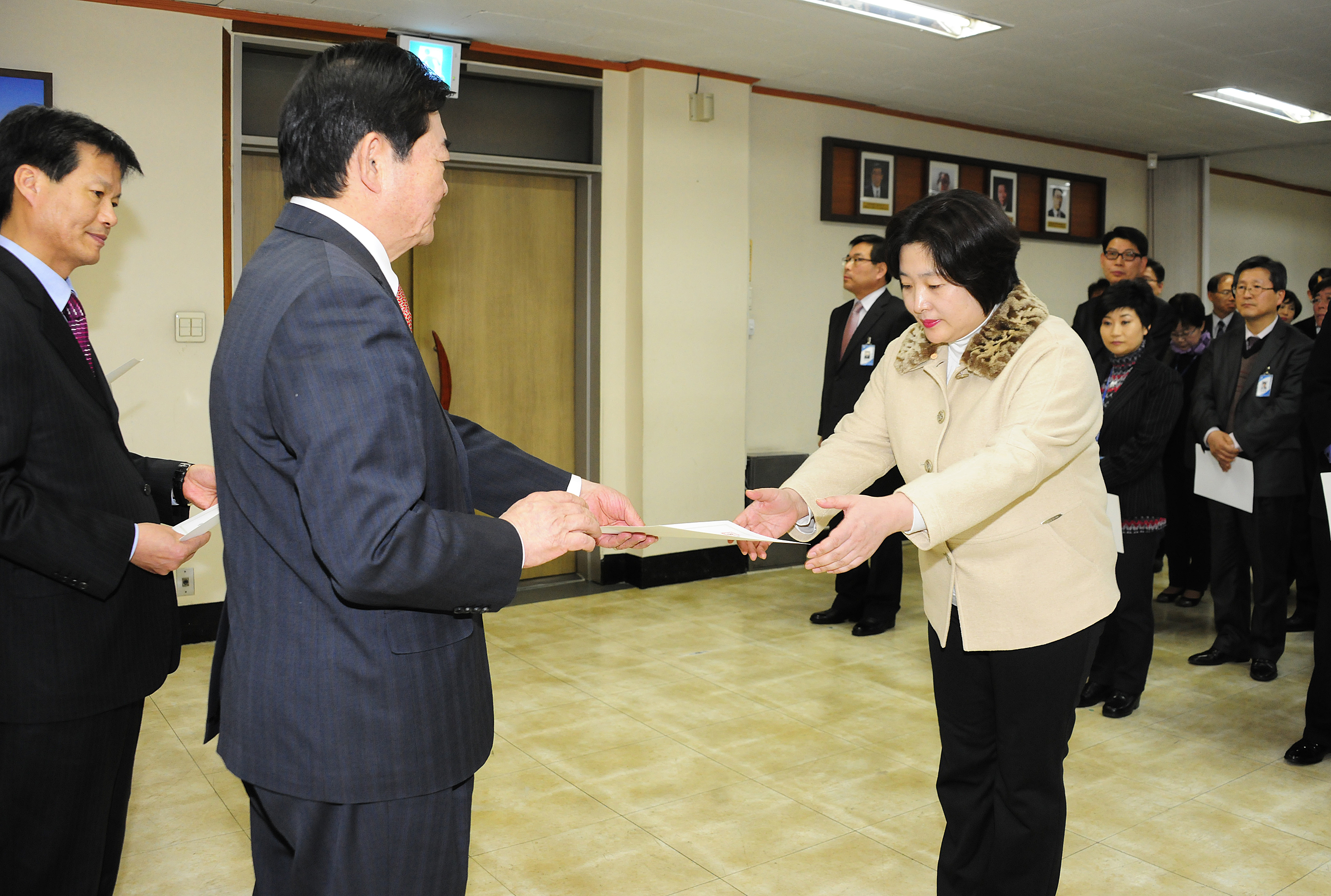 20120312-6급이하공무원 전입 및 승진 전보 발령 50783.JPG