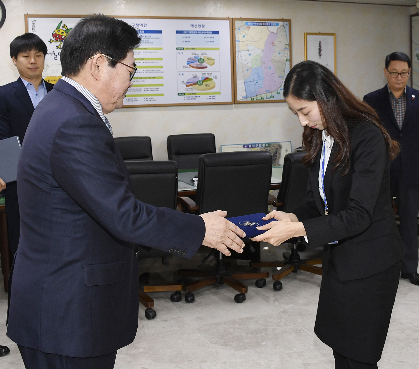 20171201-신규임용 임명장 수여 165596.jpg