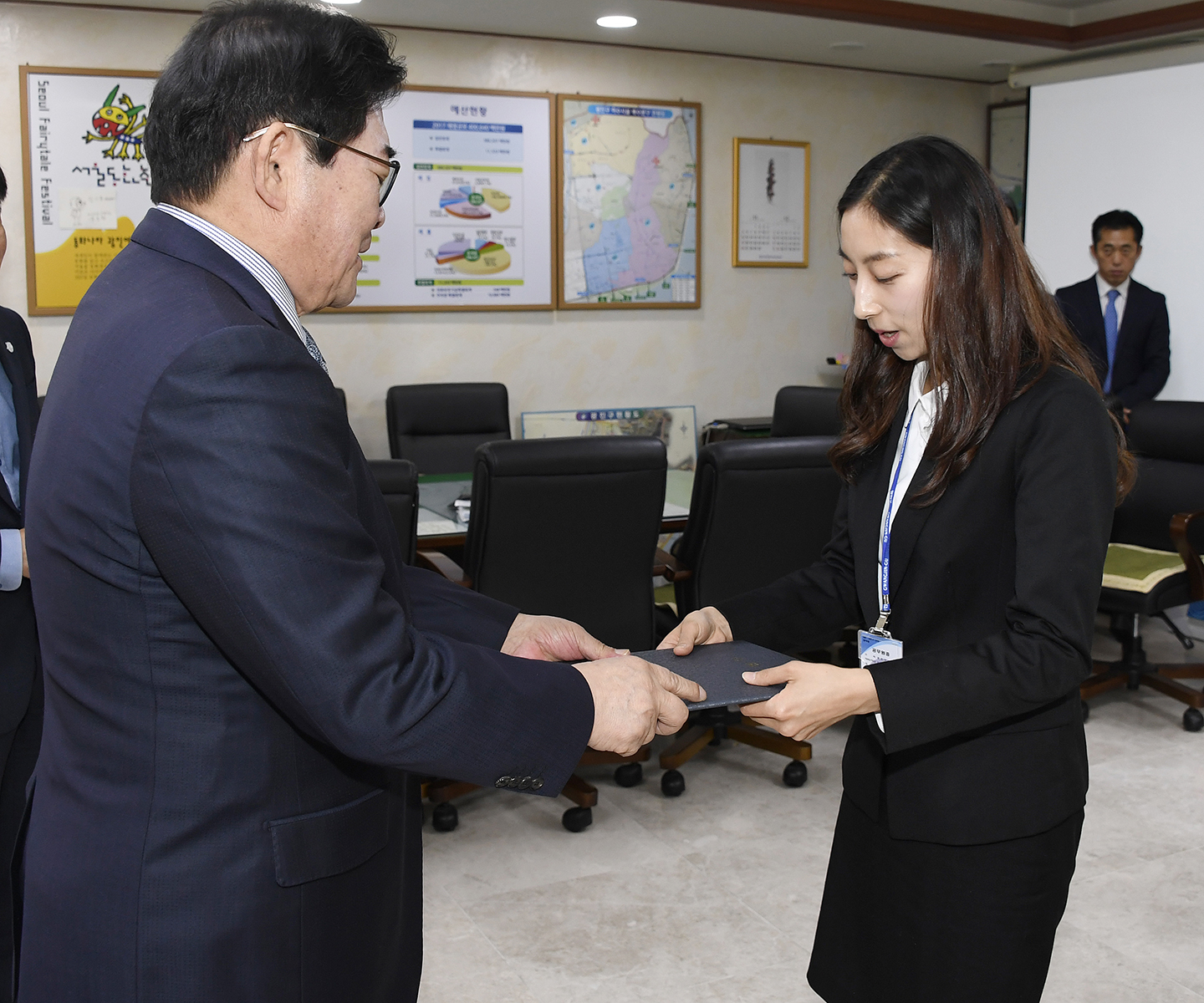 20171201-신규임용 임명장 수여 165598.jpg