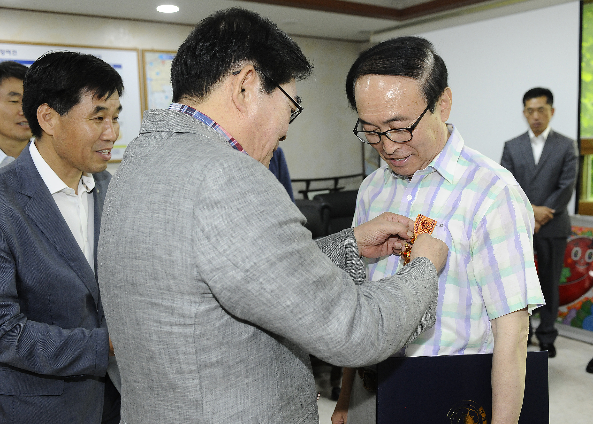 20160721-퇴직공무원 정부포상 전수 140858.JPG