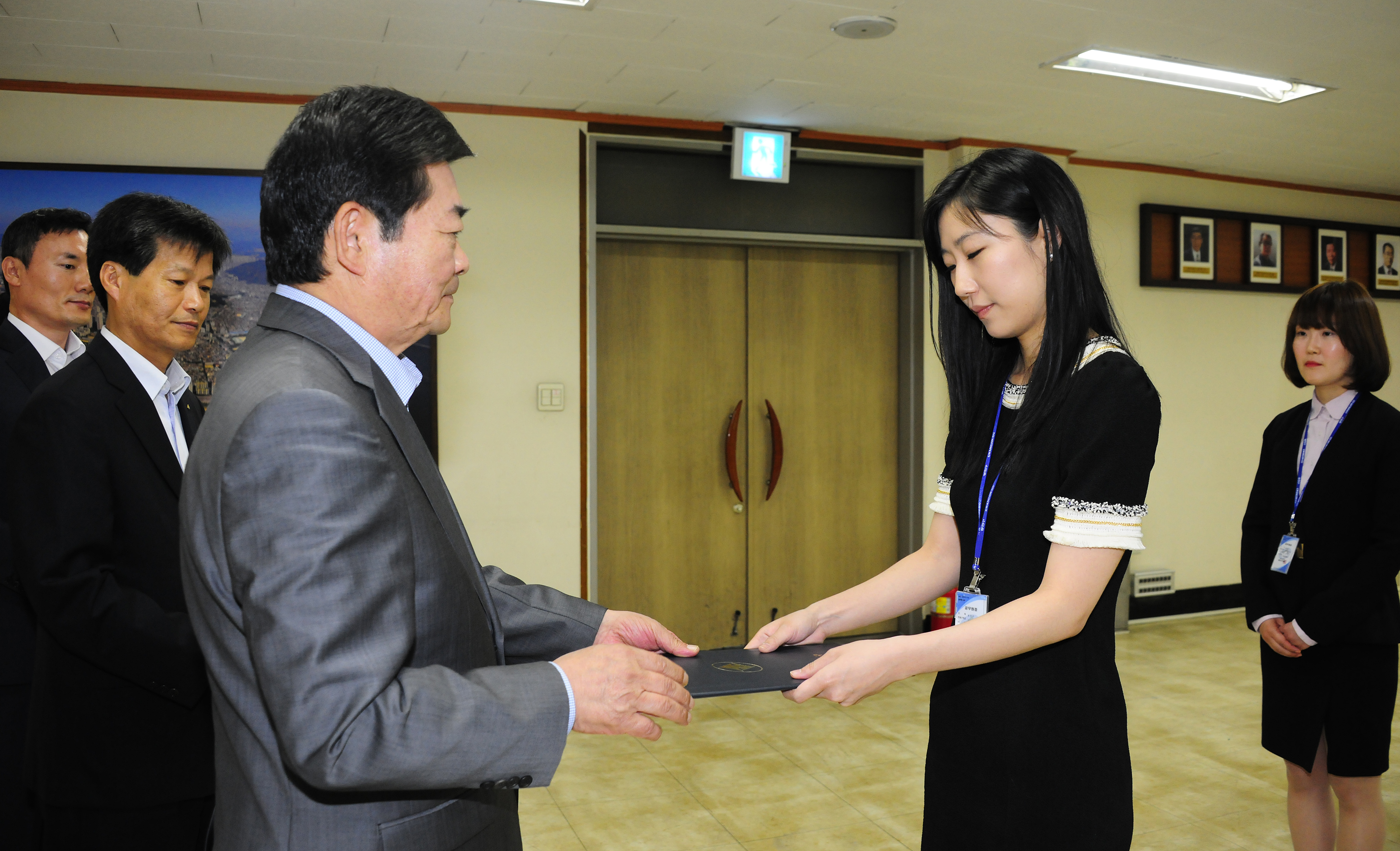 20120601-일반직 공무원 신규 발령 55841.JPG