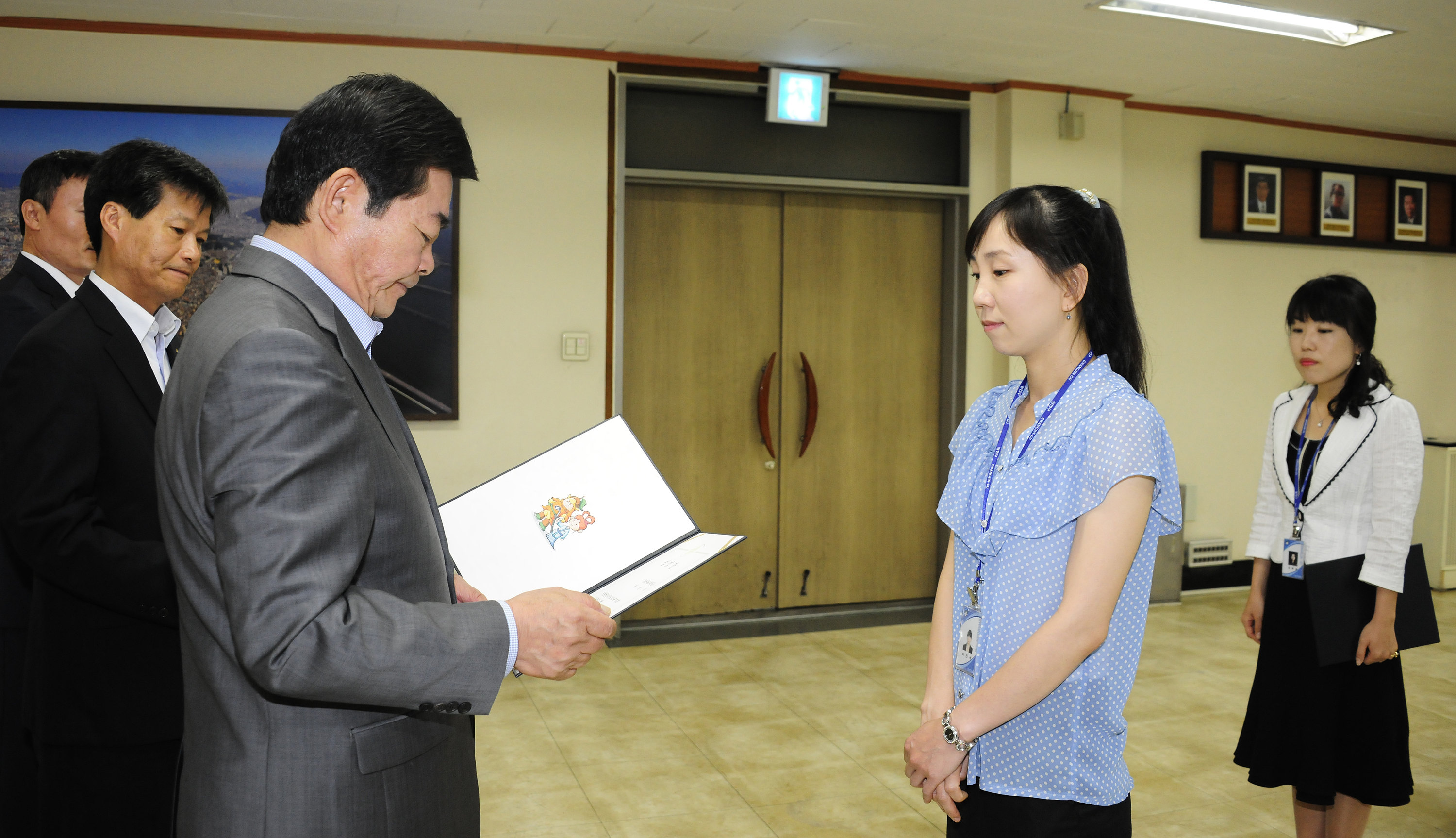 20120601-일반직 공무원 신규 발령 55852.JPG