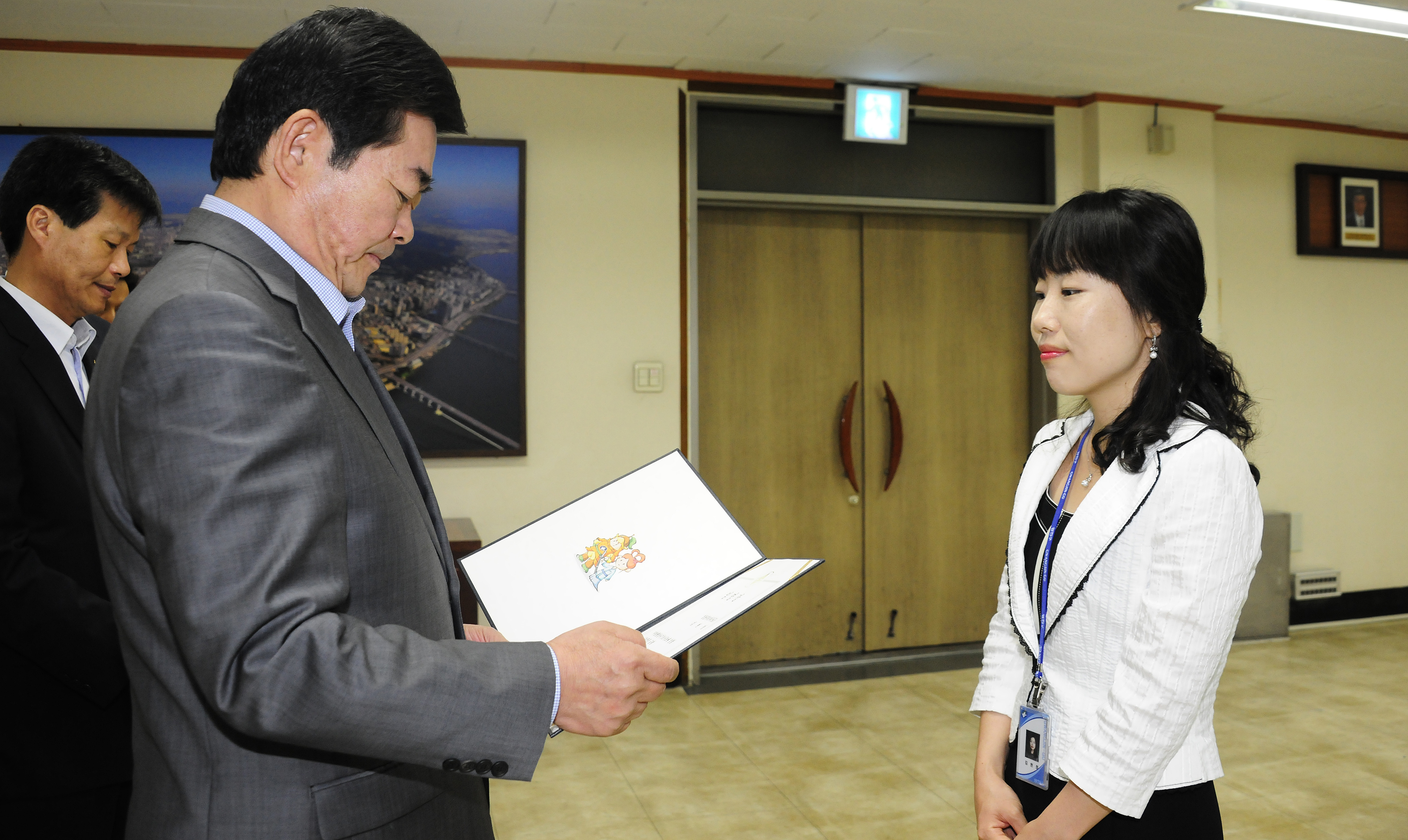 20120601-일반직 공무원 신규 발령 55838.JPG
