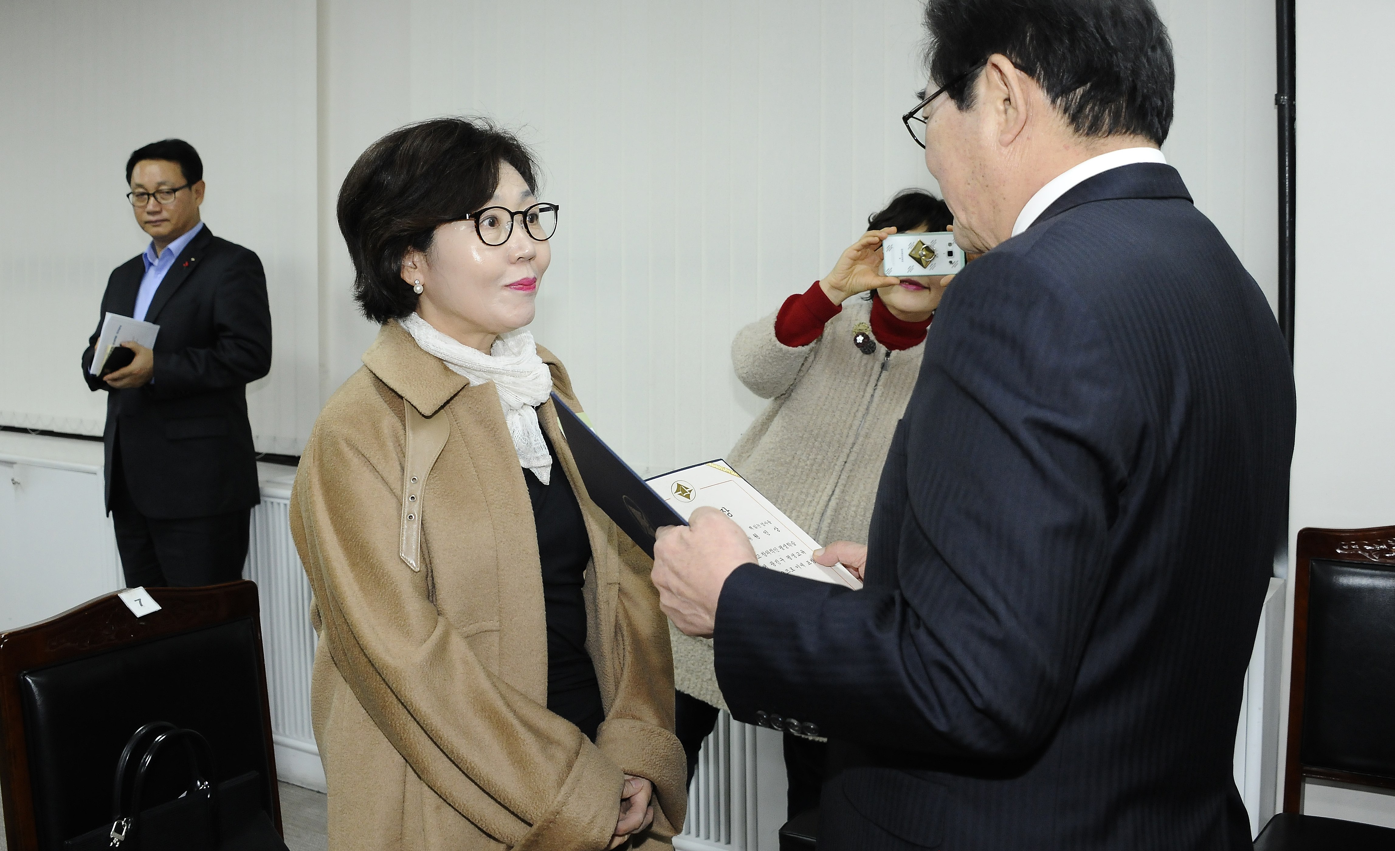 20161221-12월 정기구민표창 149537.JPG