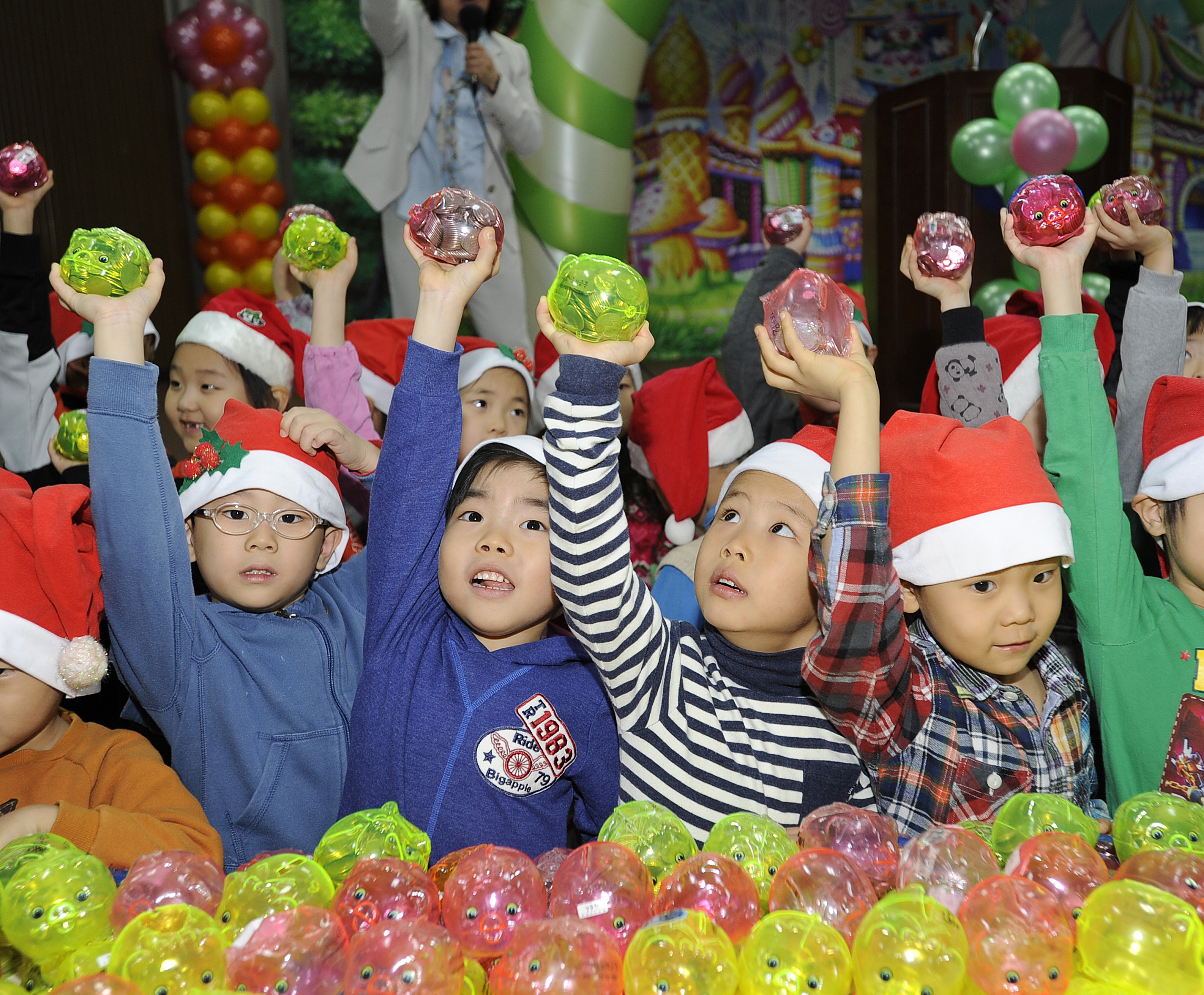 20131217-구립어린이집 연합회사랑의 저금통 모금 행사 93382.JPG