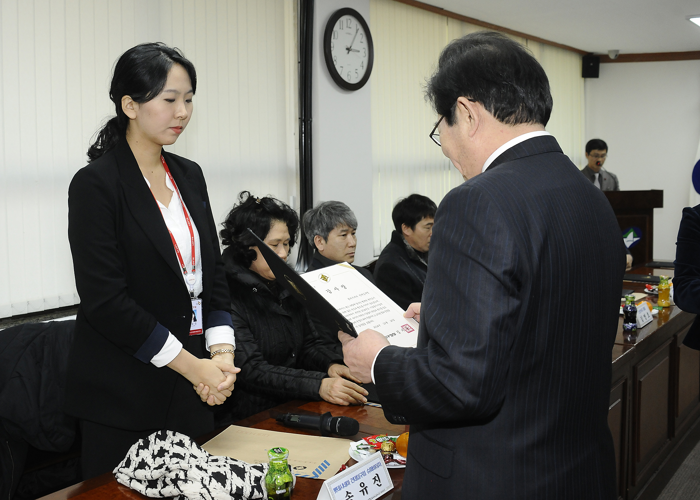 20141226-2014년 이웃돕기 우수후원자 감사장 전달식 111234.JPG
