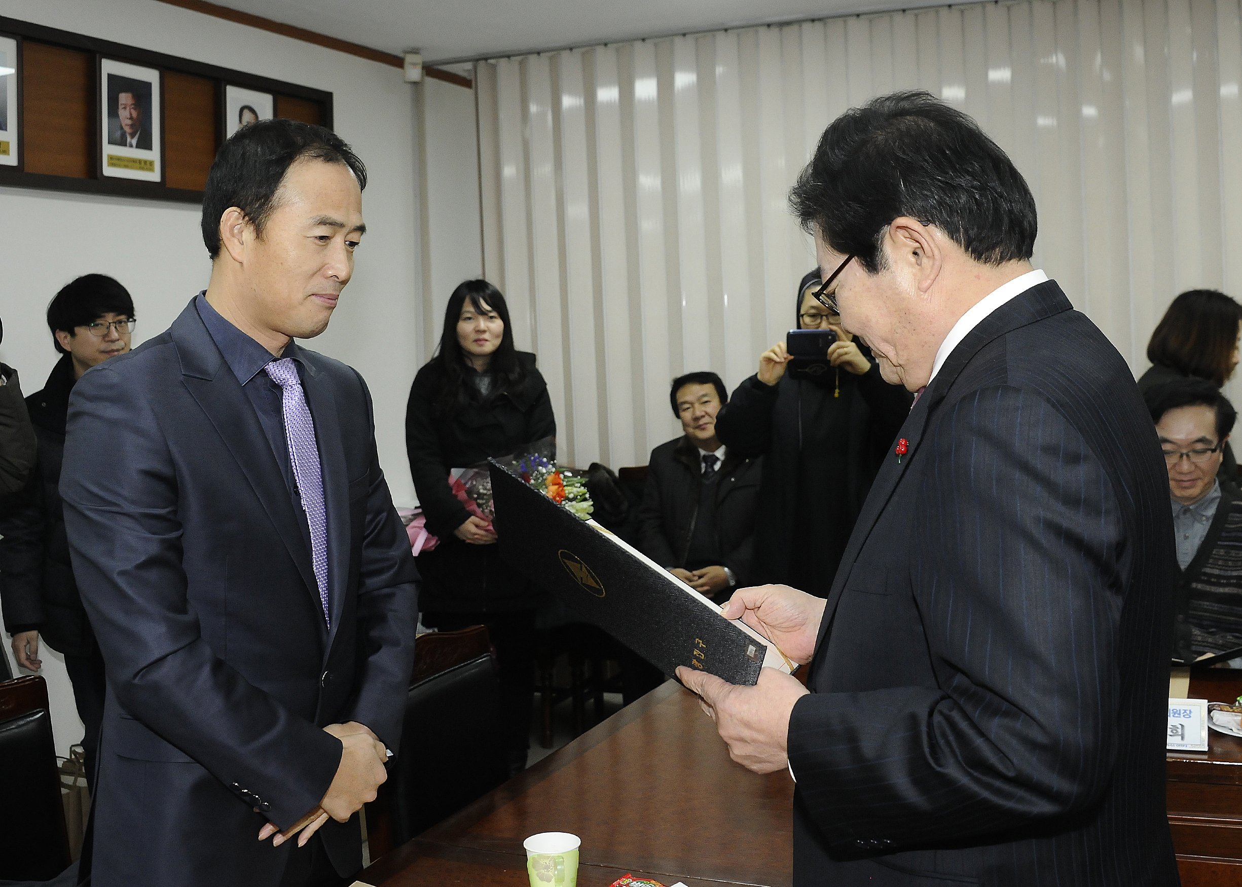 20141226-2014년 이웃돕기 우수후원자 감사장 전달식 111252.JPG