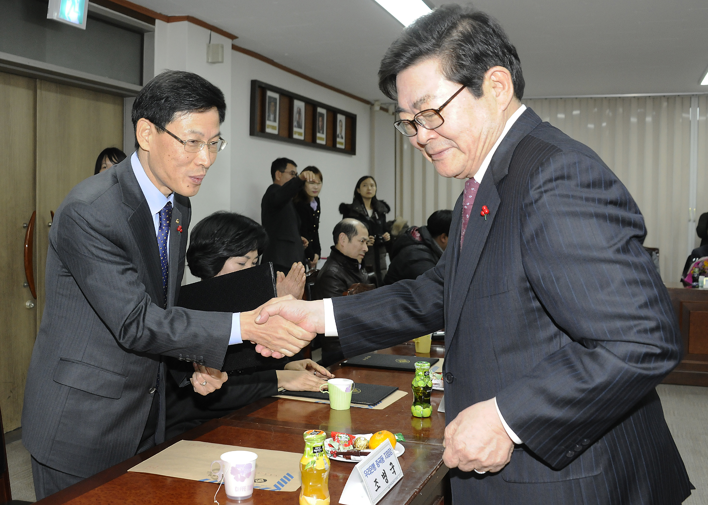 20141226-2014년 이웃돕기 우수후원자 감사장 전달식 111268.JPG