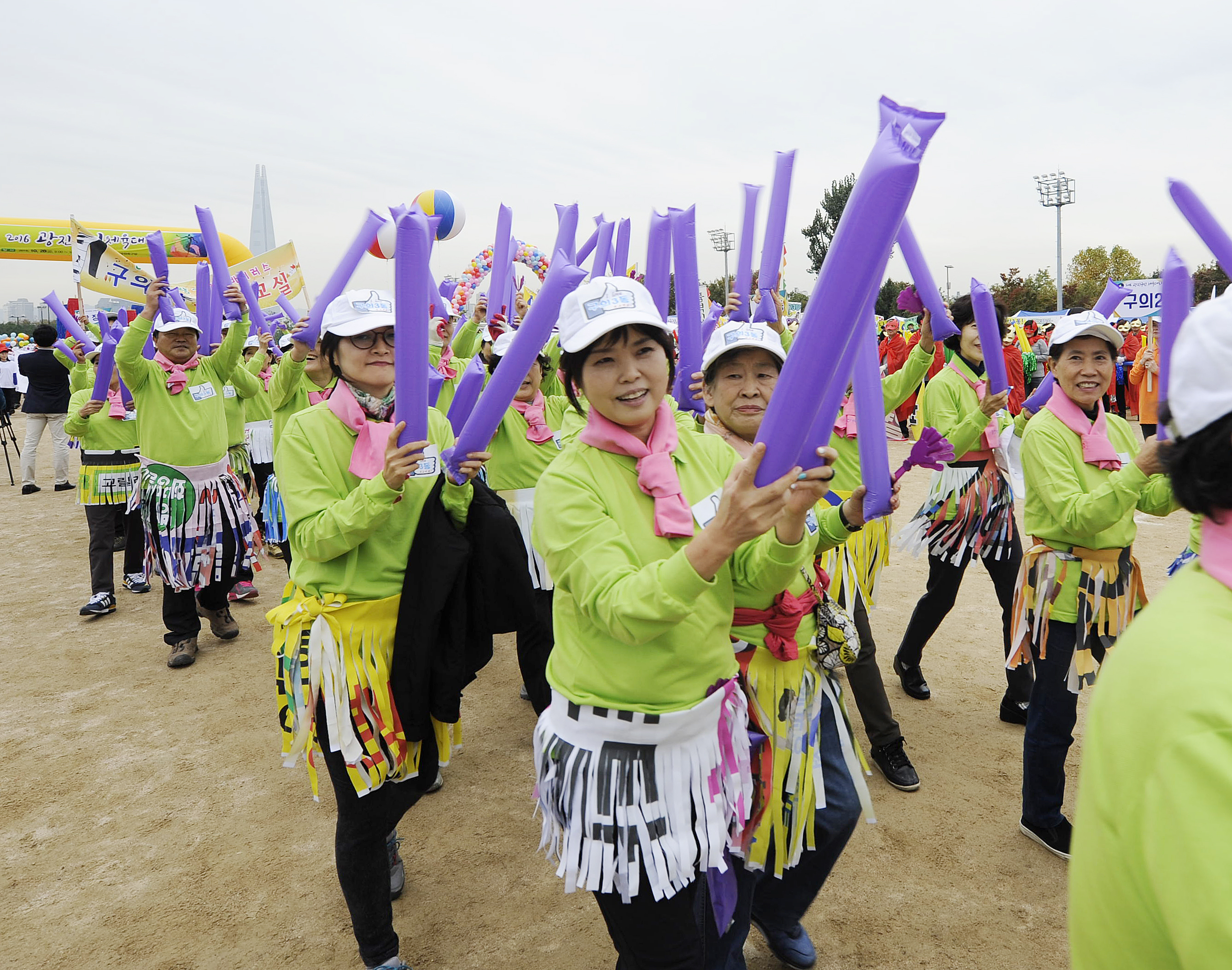 20161028-2016년 광진구민 체육대회 동 선수단 입장 145920.JPG