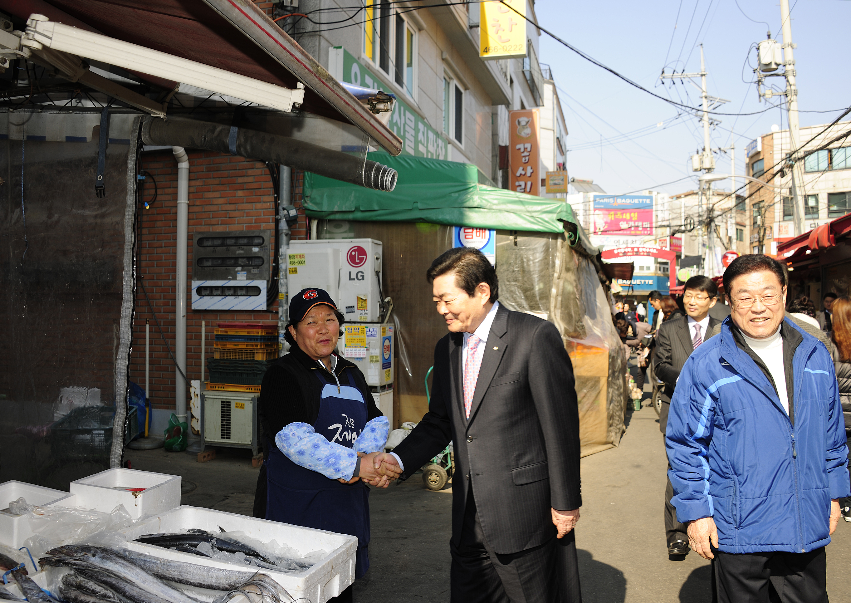 20120222-화양제일 전통시장-상징조형물 설치 현장방문 50281.JPG