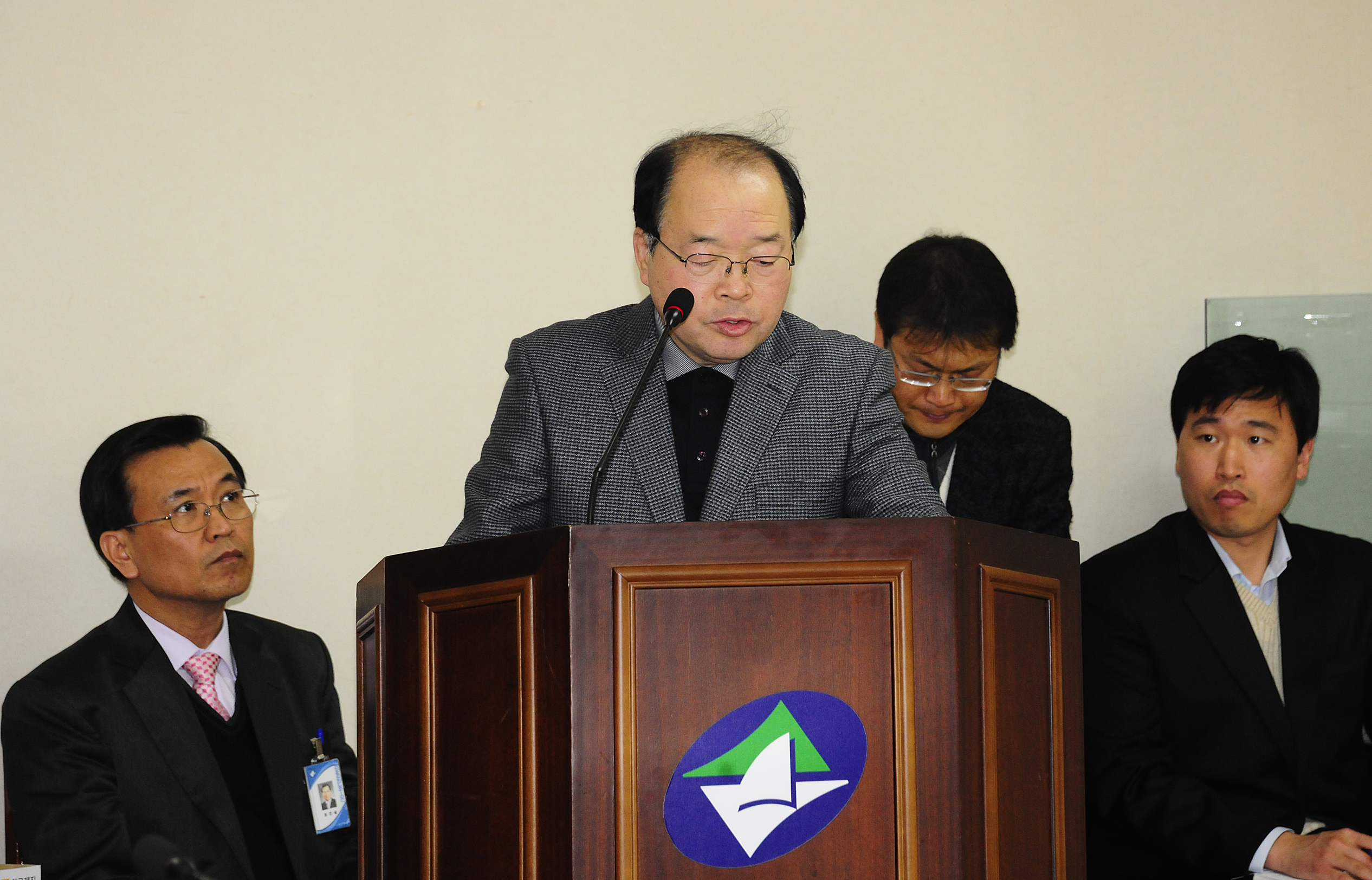 20120313-정책자문위원회 상반기 정기회의 50954.JPG