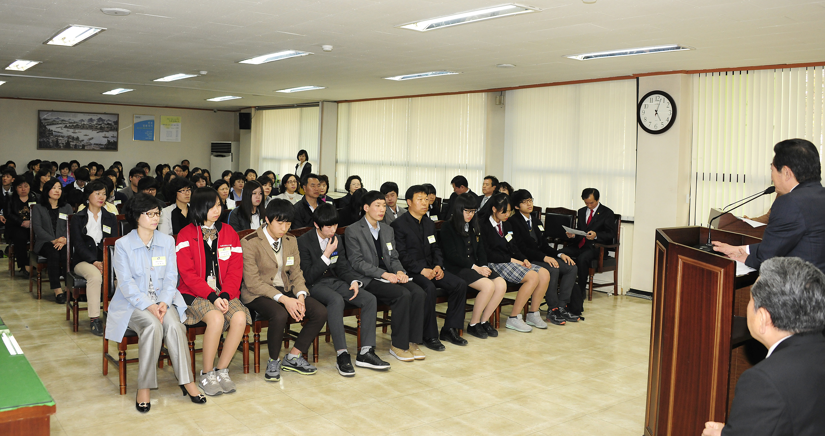 20120417-새마을 지도자 자녀장학생 장학금 수여 51774.JPG