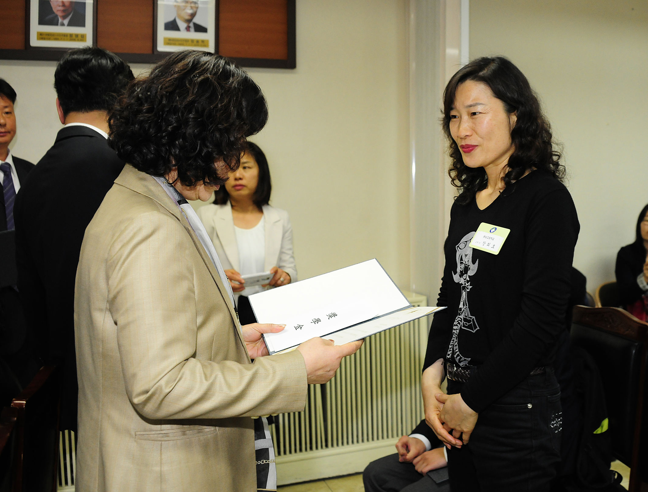 20120417-새마을 지도자 자녀장학생 장학금 수여 51884.JPG