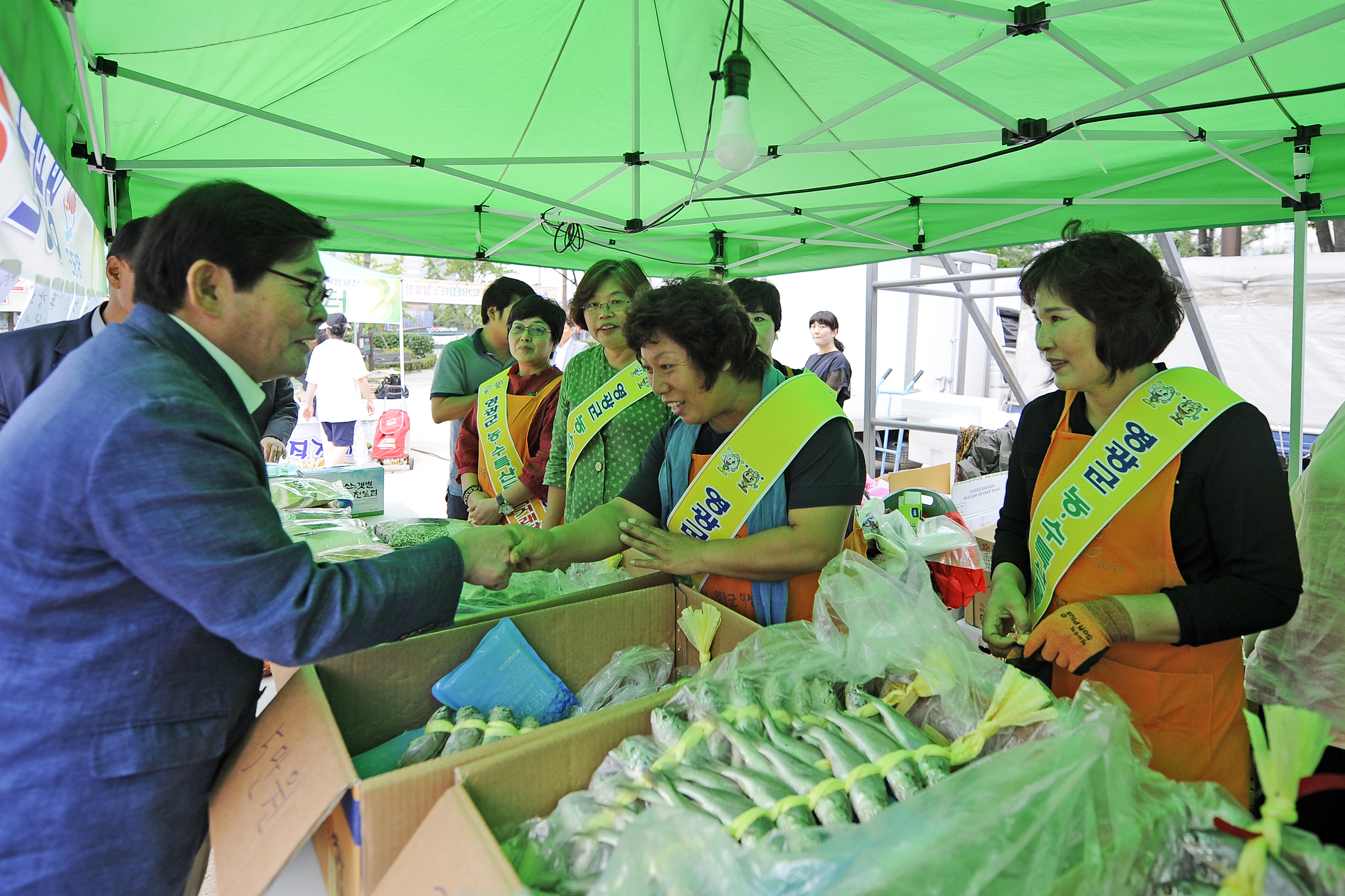 20160908-추석맞이 농수특산물 직거래장터 142441.JPG