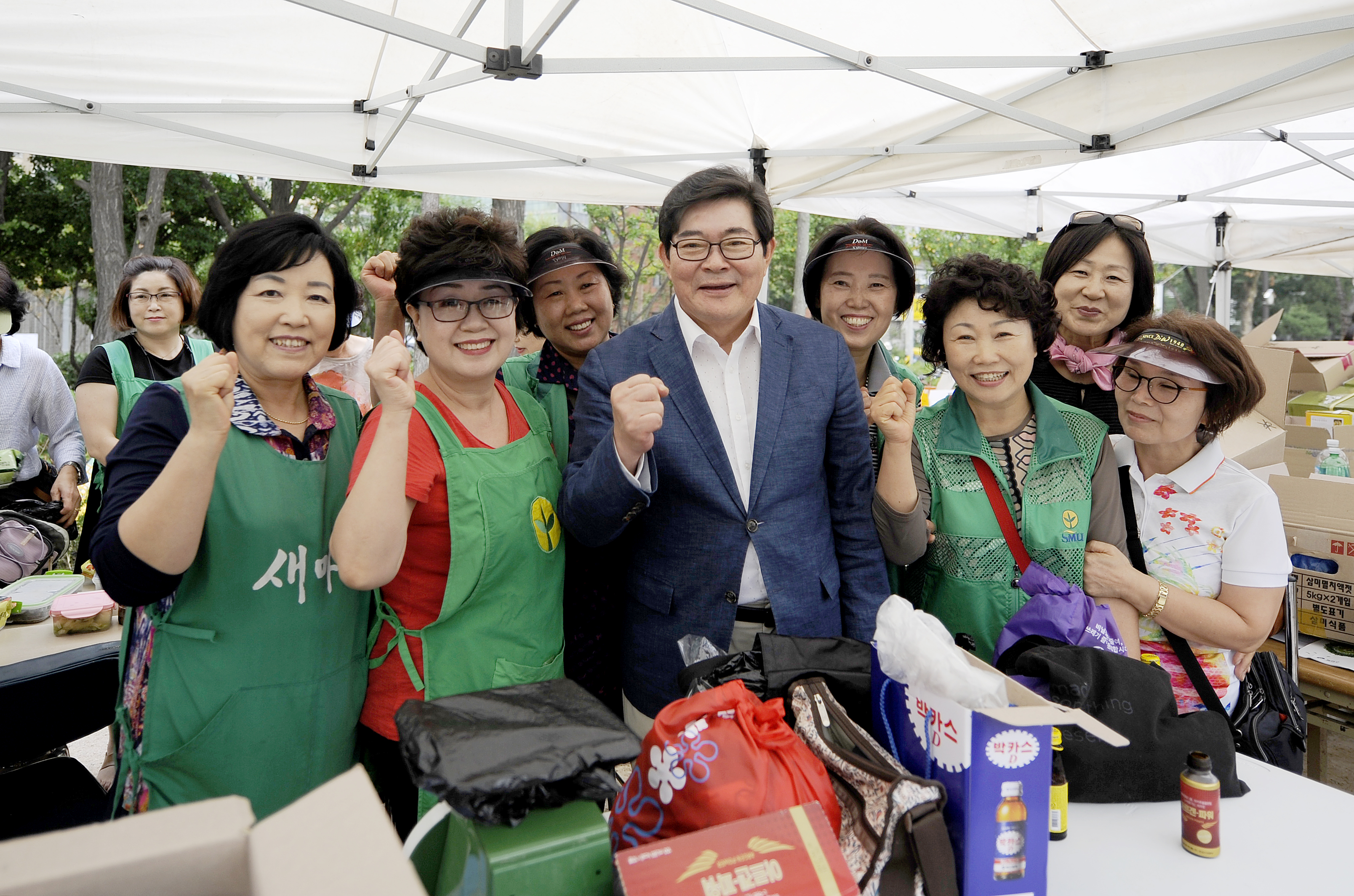 20160908-추석맞이 농수특산물 직거래장터 142450.JPG