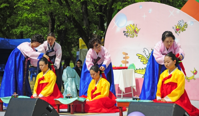 20120506-서울동화축제 전통성년례 53820.JPG