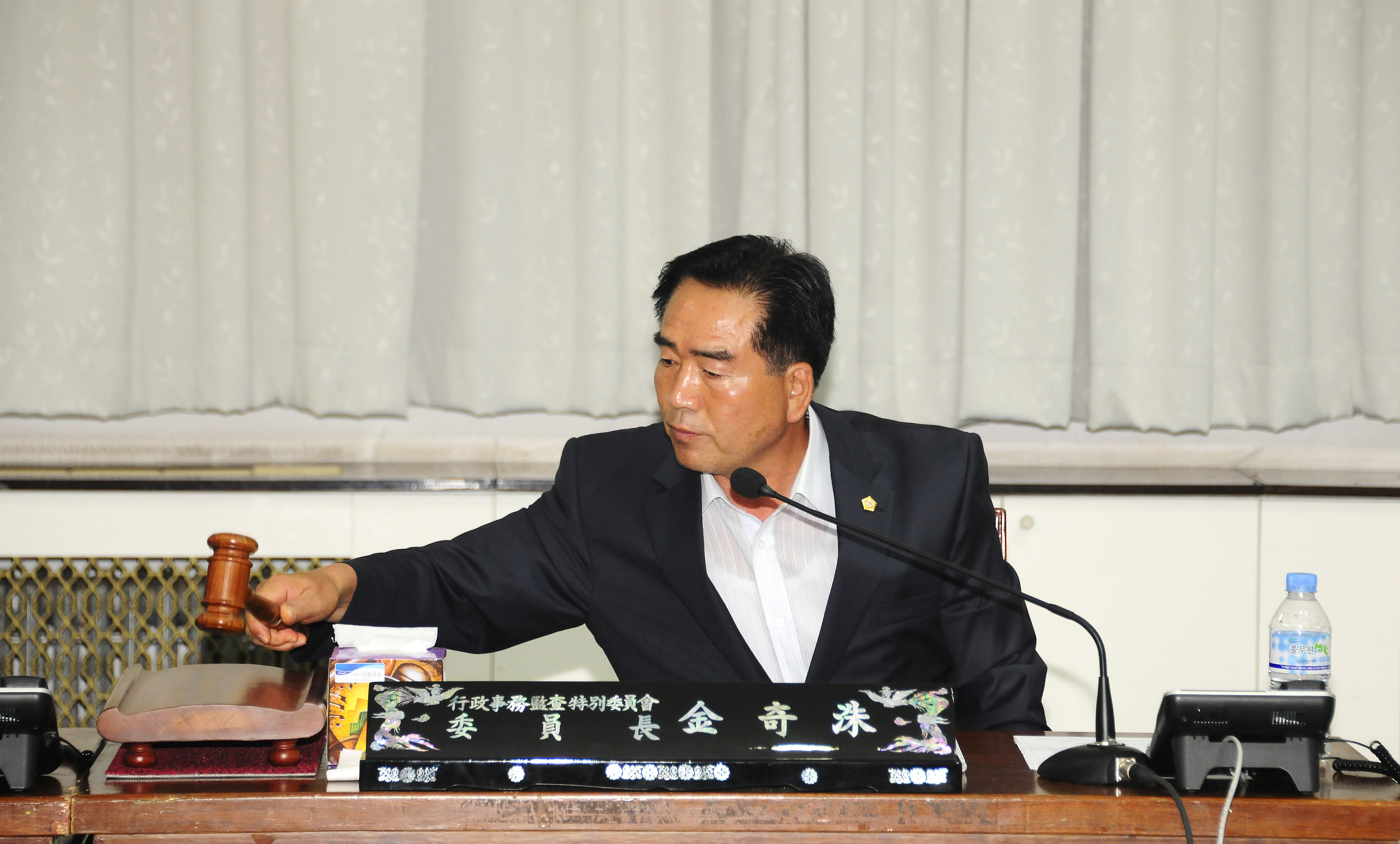 20120618-2012년 행정사무감사 특별위원회 개회 56638.JPG