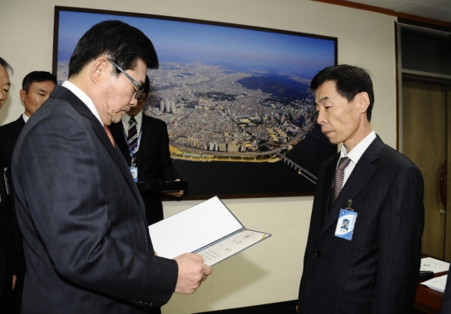 20121101-구 확대간부회의 표창장 수여