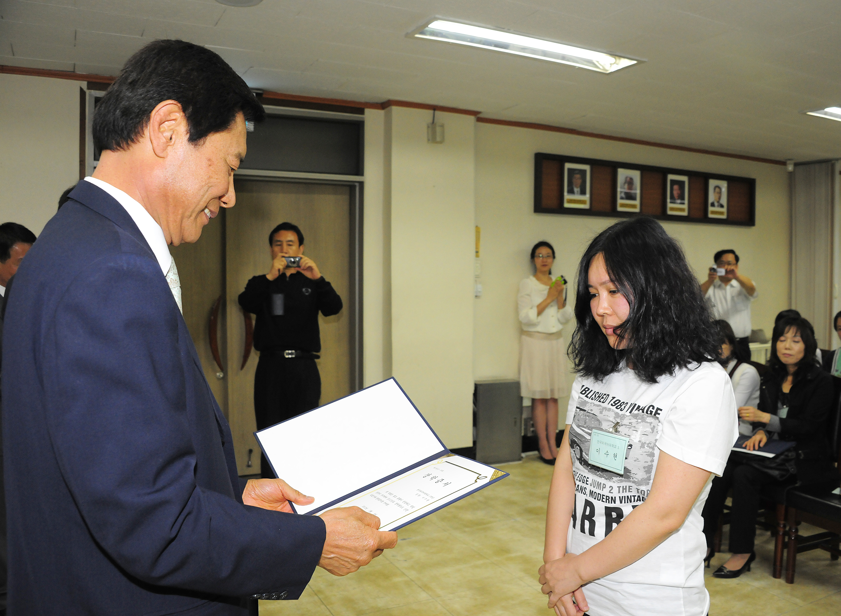 20120509-평화통일장학회 장학증서 수여식 53953.JPG