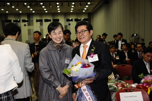 20121017-전국 도서관 운영평가 광진정보도서관 특별상 수상 63801.JPG