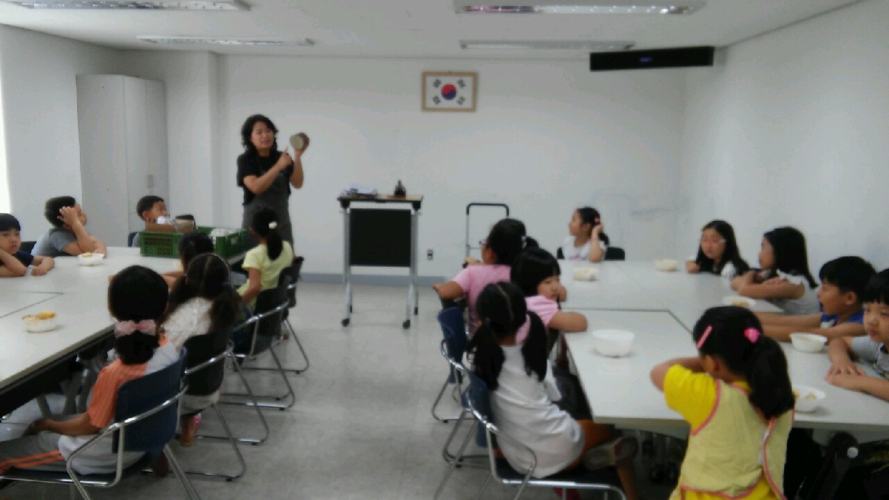 2016 자치회관 여름방학 특화프로그램 "도예체험" 