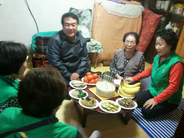 주민과 함께하는 사랑의 1:1멘토사업-생일상 차려드리기(2차)