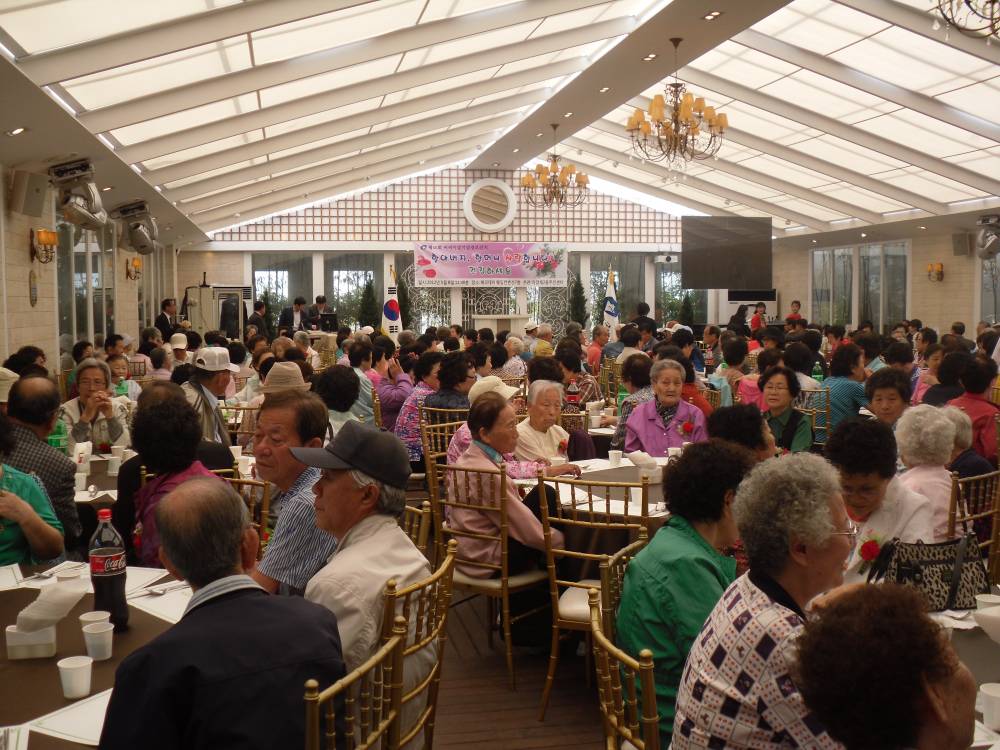  5.8 어버이날맞이 자양2동 경로잔치