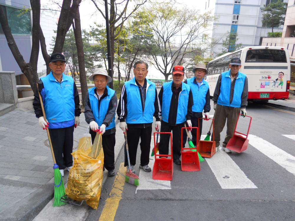2012-04-19 지역봉사지도원 골목길 청소