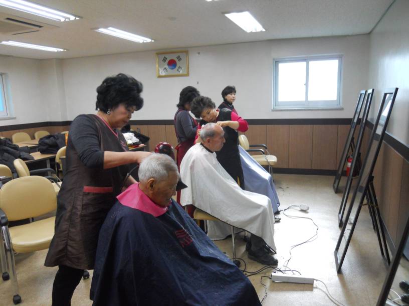 2월 어르신을 위한 이미용 봉사