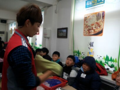 피자 도우를 돌려라