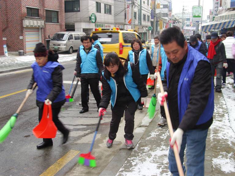깨끗한 마을만들기 주민대청소(2011.12.21.)_1
